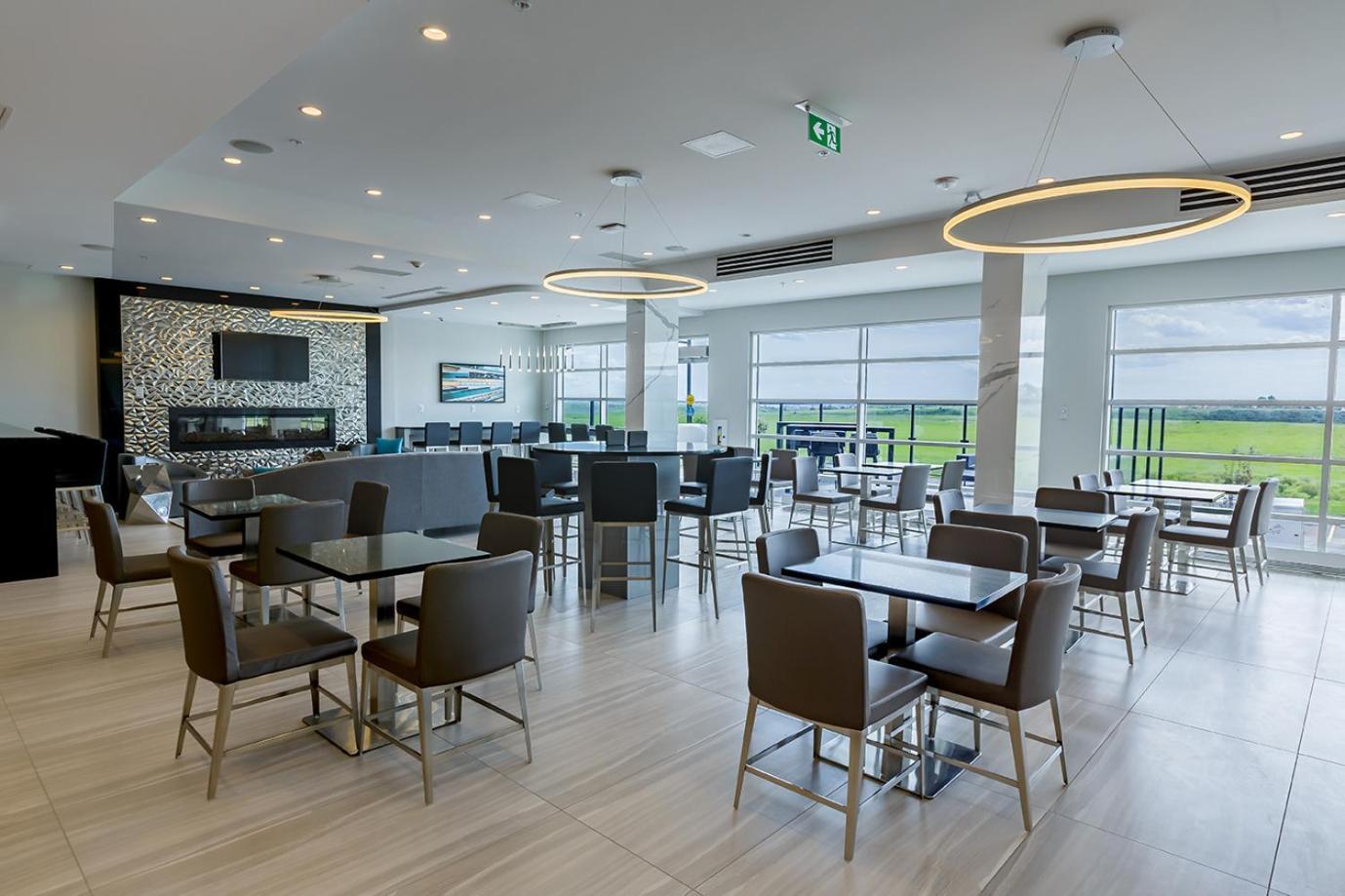 Executive Residency By Best Western Calgary City View North Zewnętrze zdjęcie